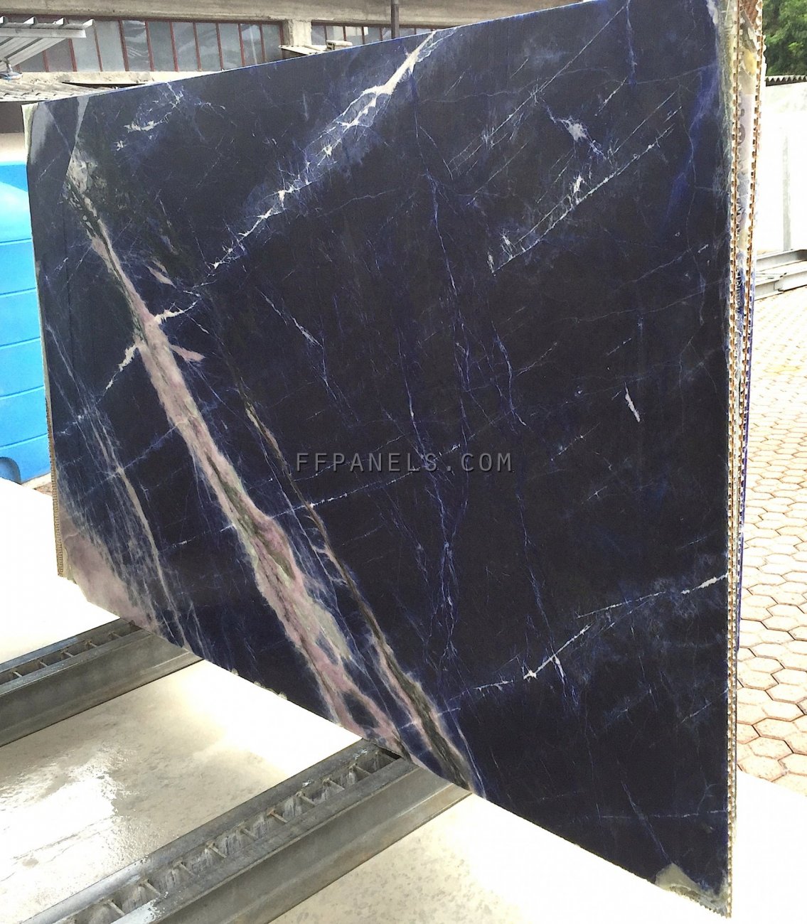 FABYCOMB® lightweight SODALITE BLU GRANITE panels