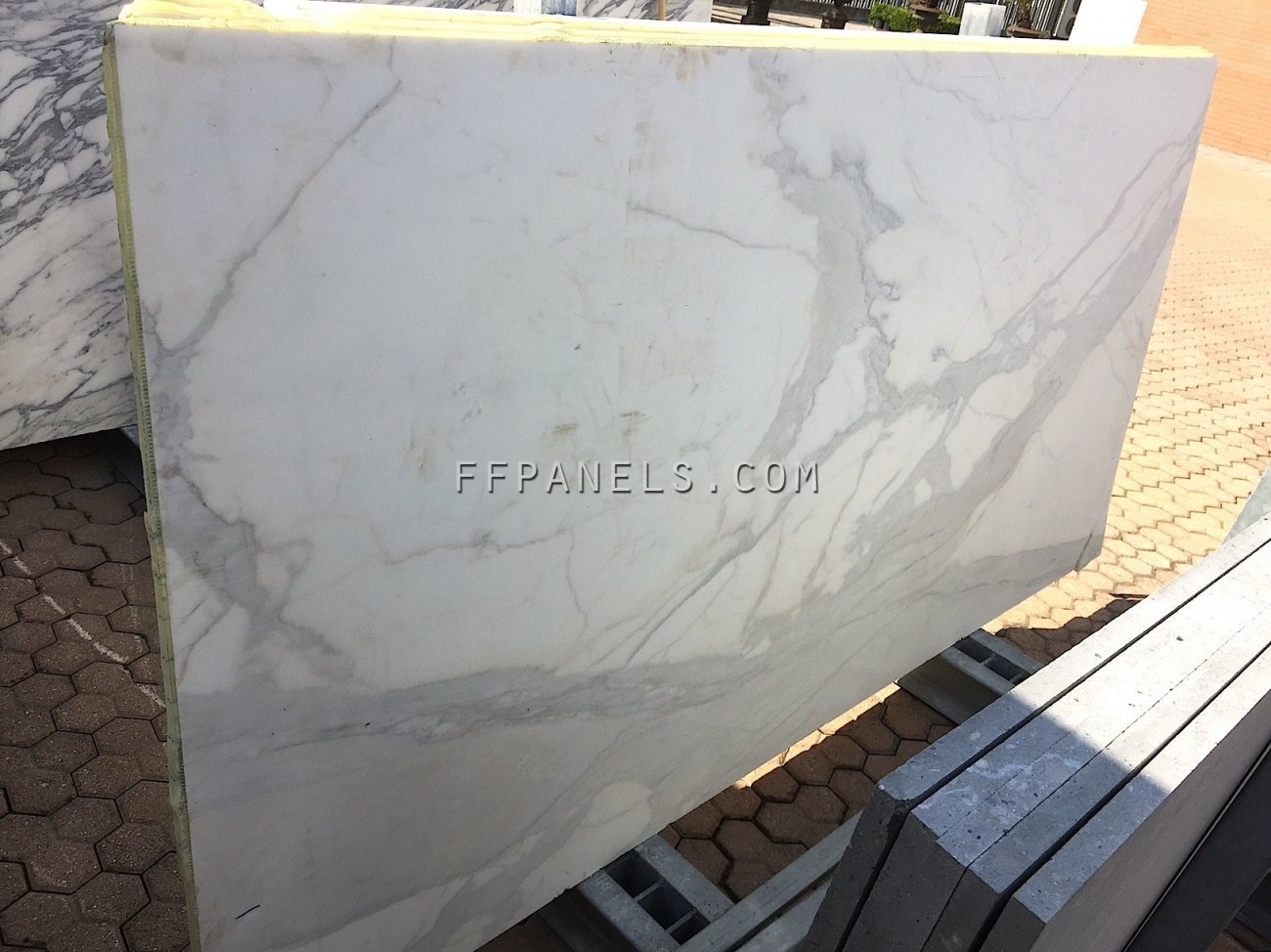 E_CALACATTA CARRARA MARBLE slabs