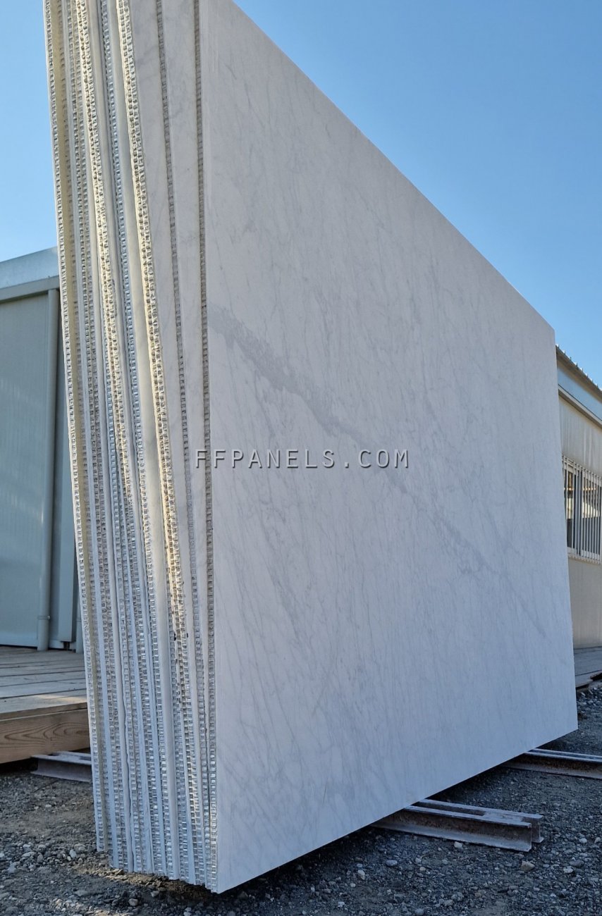 pannelli marmo leggero FABYCOMB® in MARMO BIANCO CARRARA